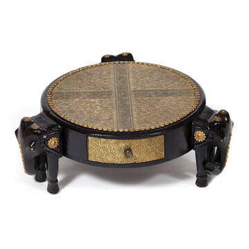 Столик Secret De Maison 3 SLONA ( mod. ND-005) дерево манго/латунная чеканка, Dia 48. В 19 см, этническая роспись 